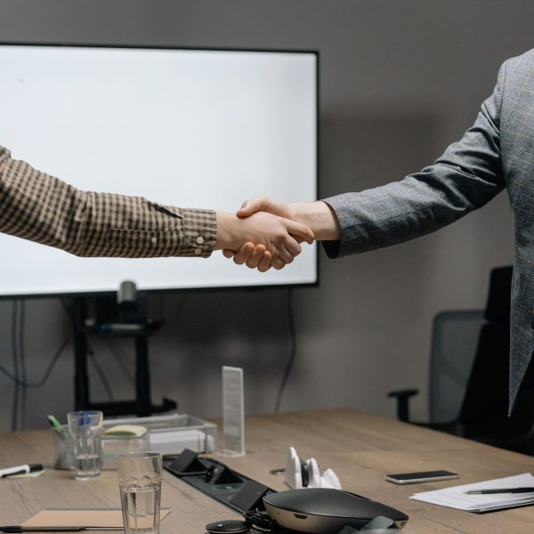 Why On Site Interpreting Still Wins High Stakes Deals